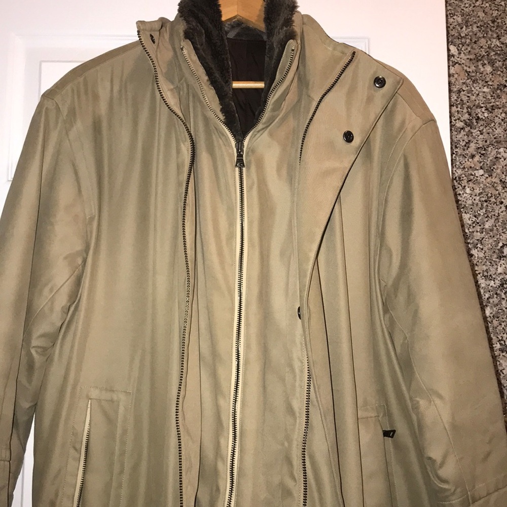 Andrew Marc men’s coat khaki color